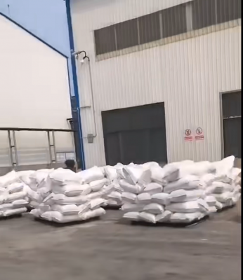 造纸级羧甲基淀粉钠标准包装，防潮编织袋，25KG/袋，品质稳定，现货供应。
