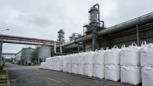 工厂仓库内羧甲基淀粉钠整装待运
