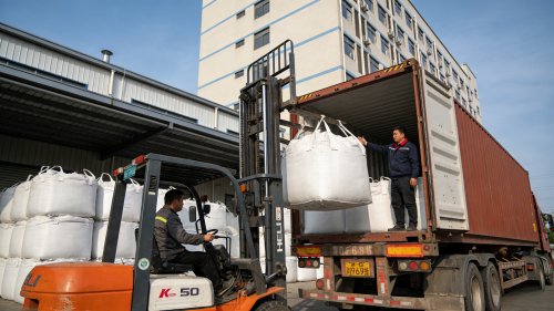 增稠剂CMC产品仓储与装车运输展示